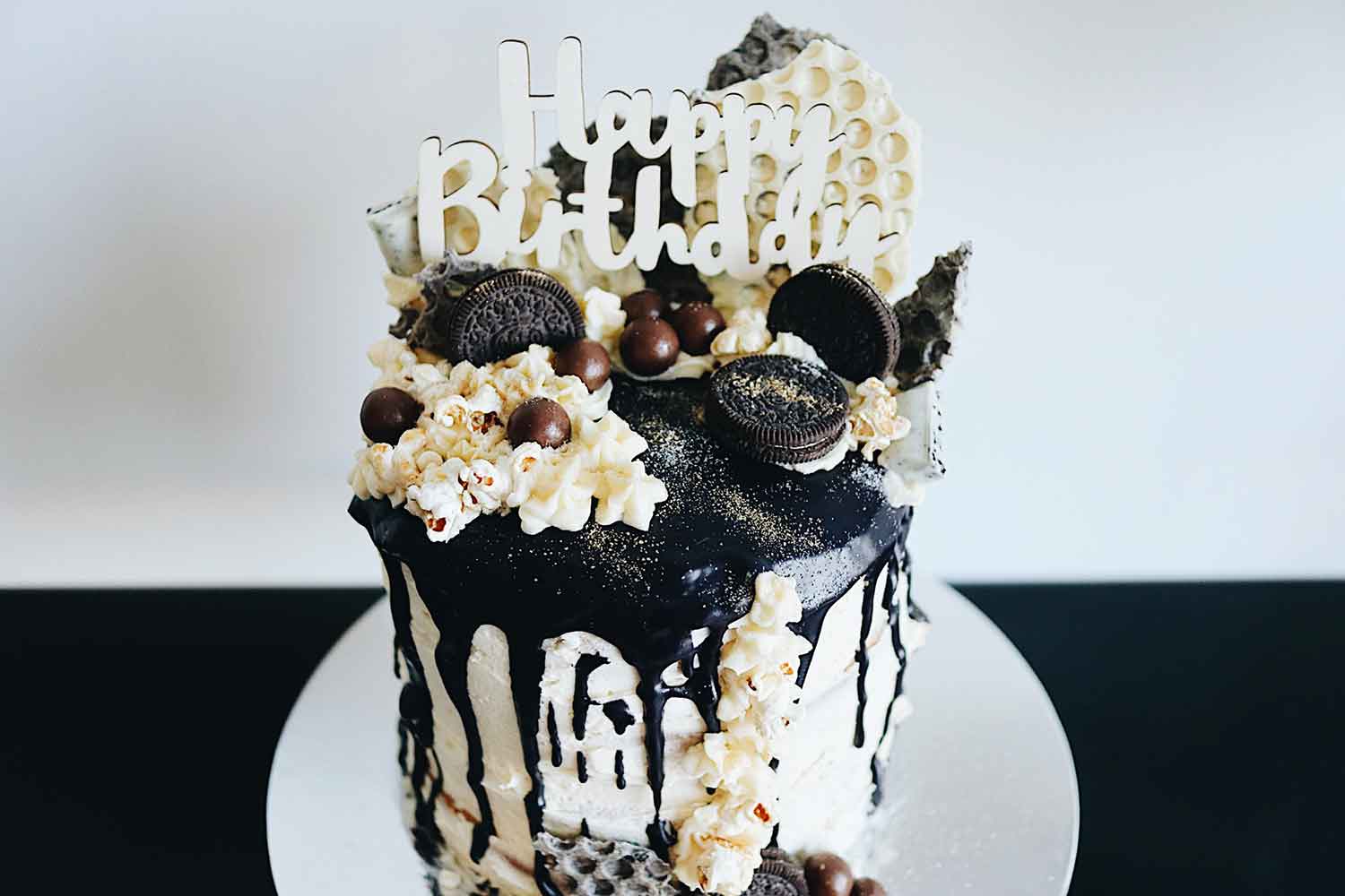 Drip Cake Recipe that’s Easy and requires no baking!